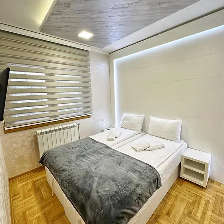Centar Lux 23d *