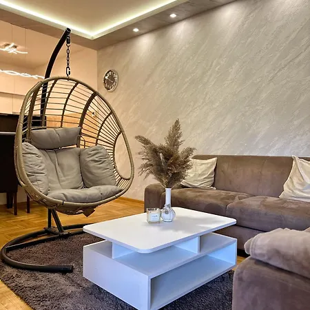 Centar Lux 23d *